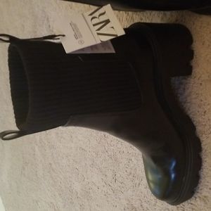 Nwt Zara sock style ankle boots with lug sole size 39